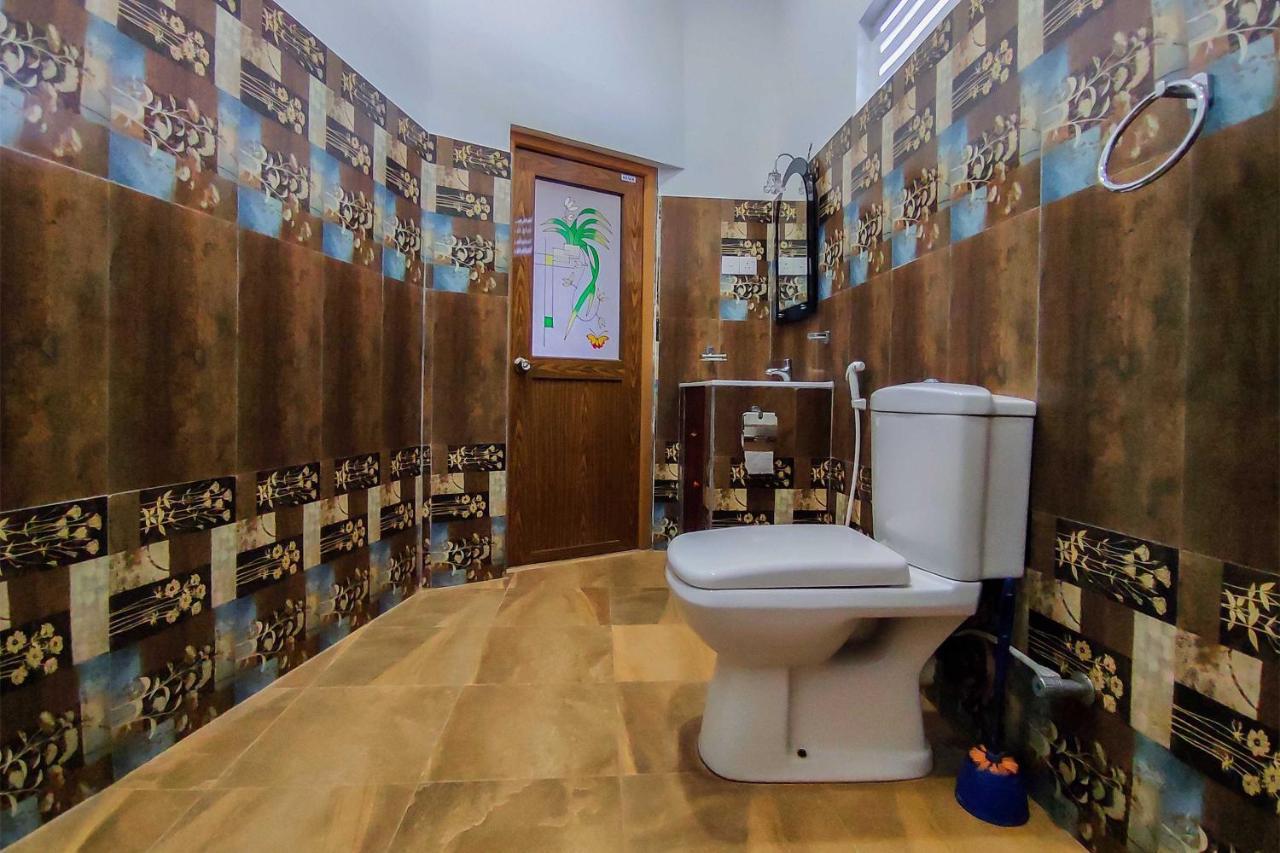 Julia Safari Inn Tissamaharama Kültér fotó
